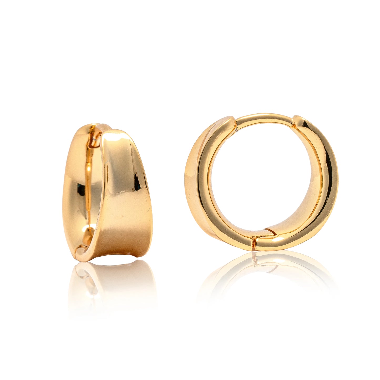 CAI Channel Chunky Plain Huggie Hoop