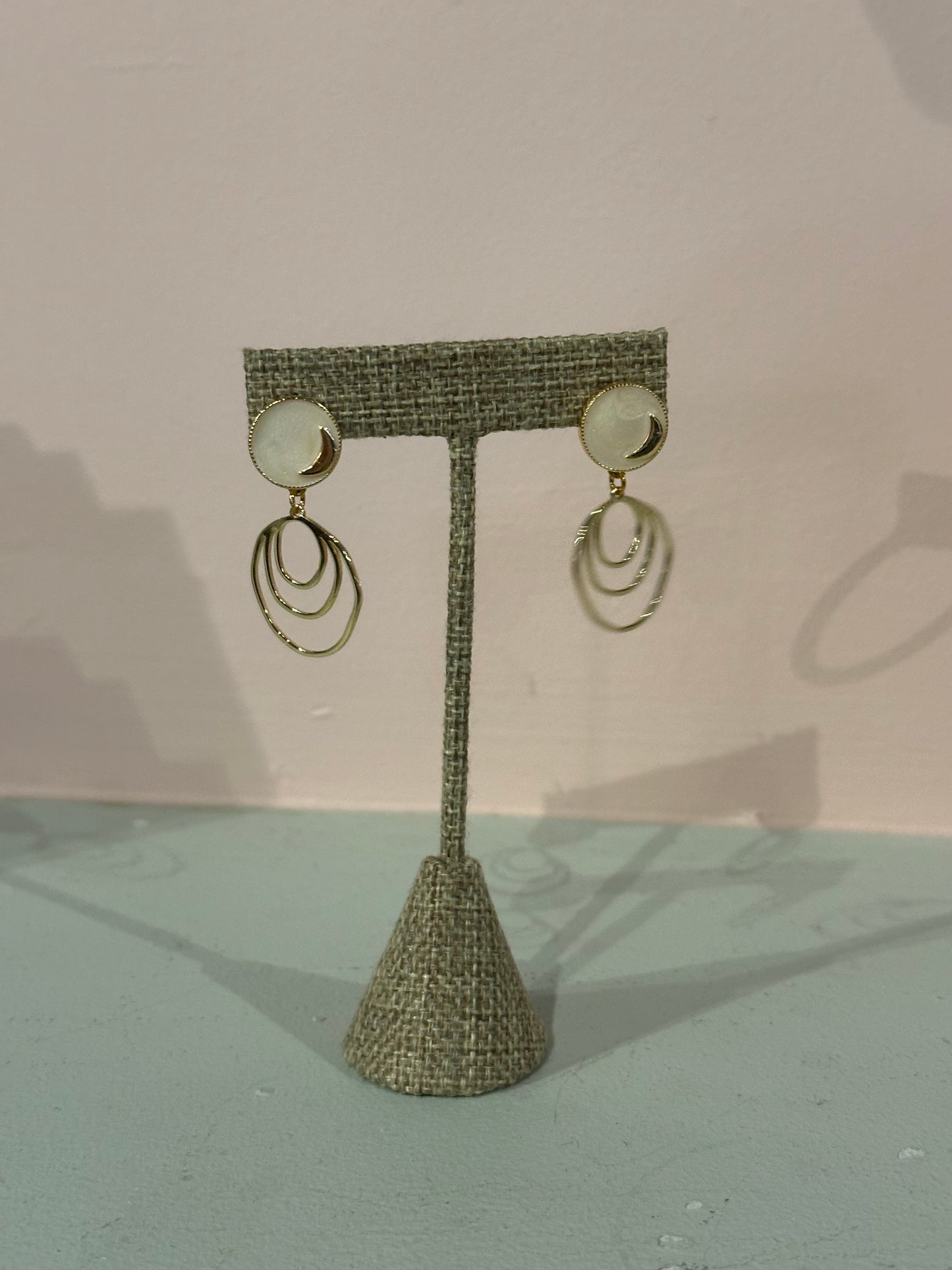 Moon hoops