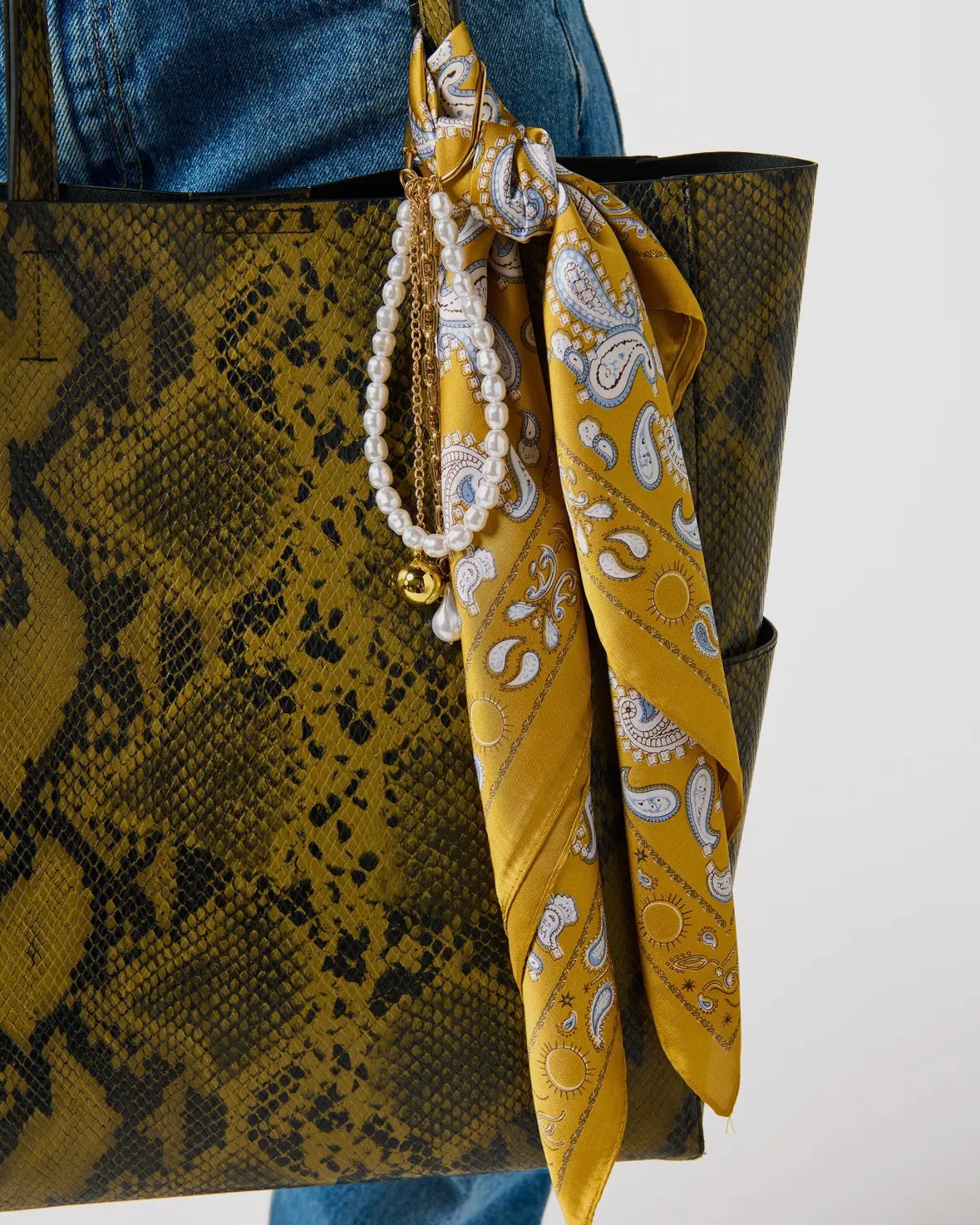 Shiraleah Wyatt Scarves