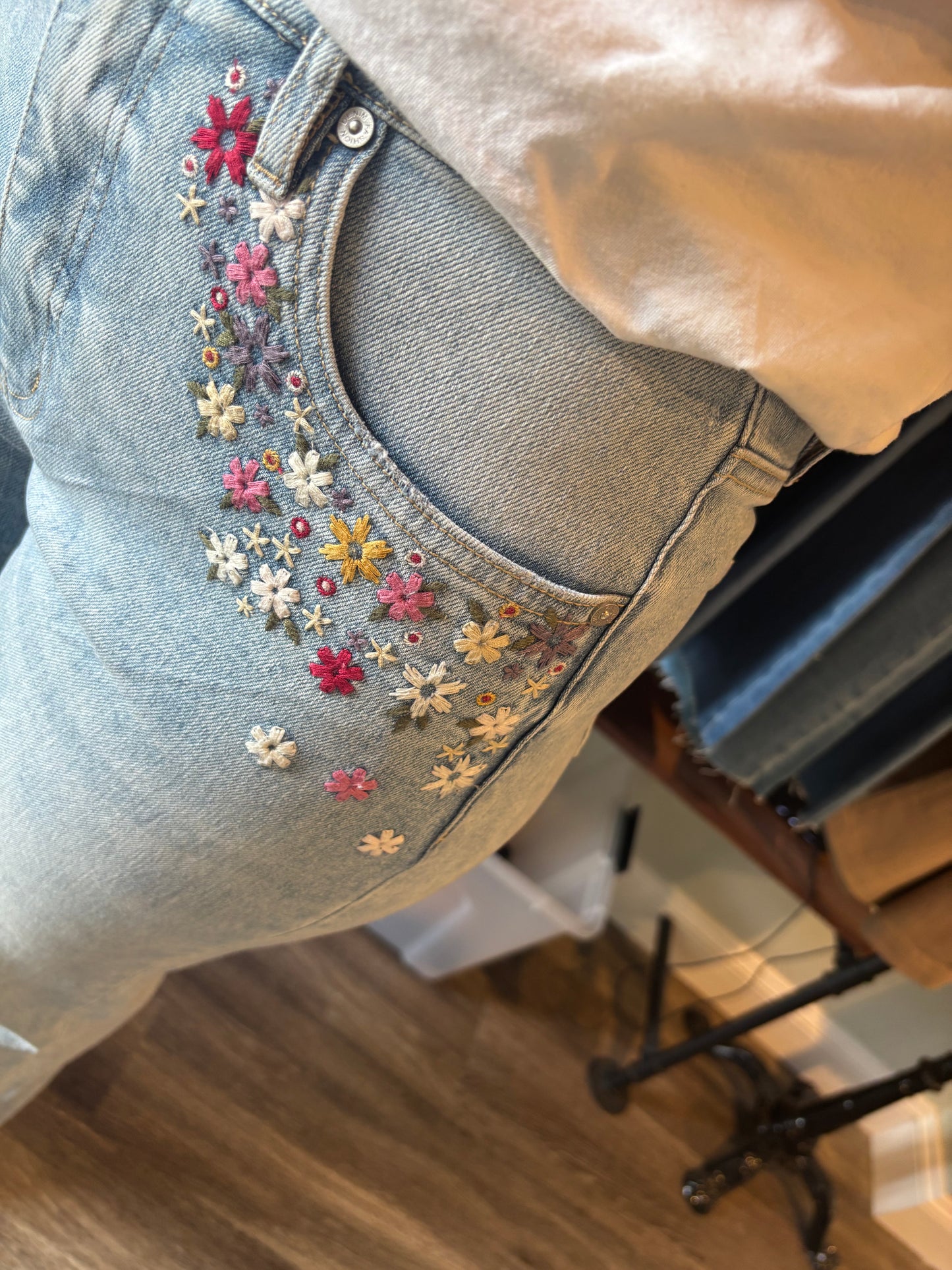 Kyla SEO Embroidered Jean