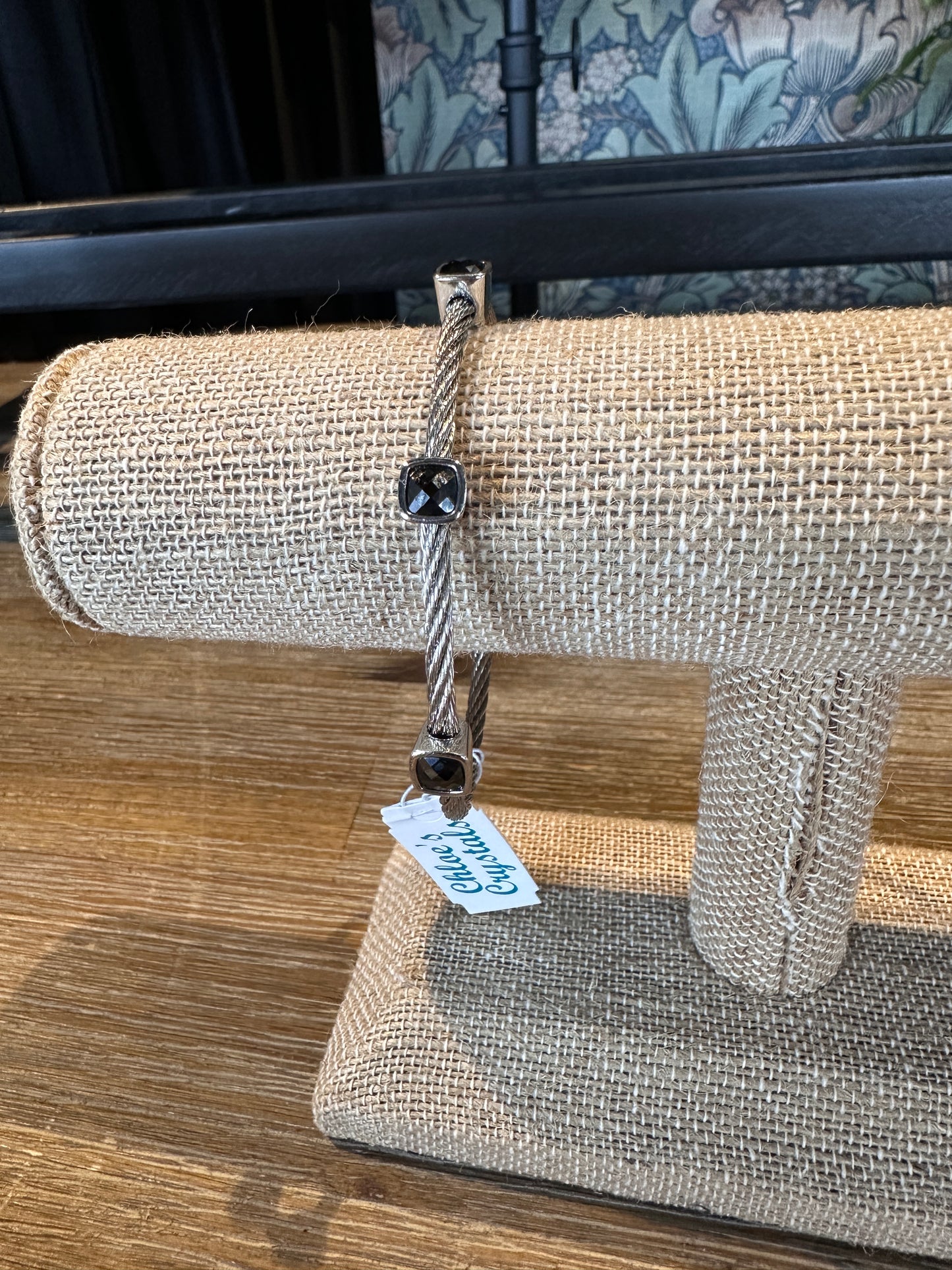 Twisted Wire W/ Pave Squares