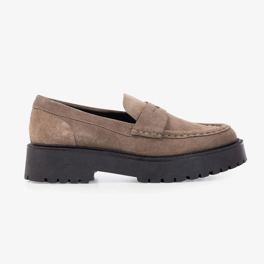 Ateliers Suede Loafer