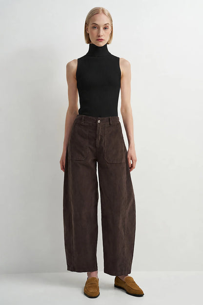 Astrid Wilco Essential Sleeveless Top
