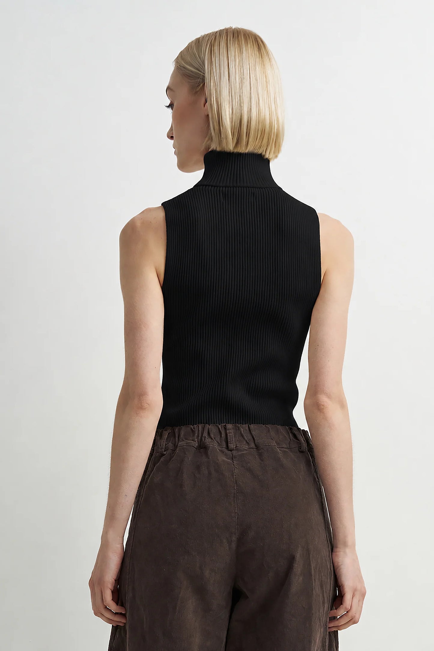 Astrid Wilco Essential Sleeveless Top