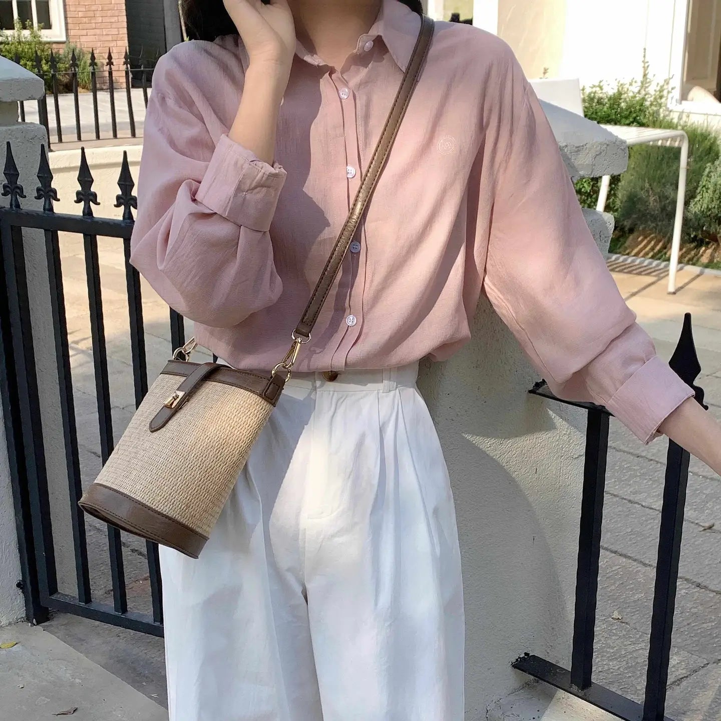 Turn Lock Flat Straw Shoulder/Crossbody Bag