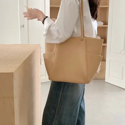 Large Tote Bag W/ Cosmetic Bag