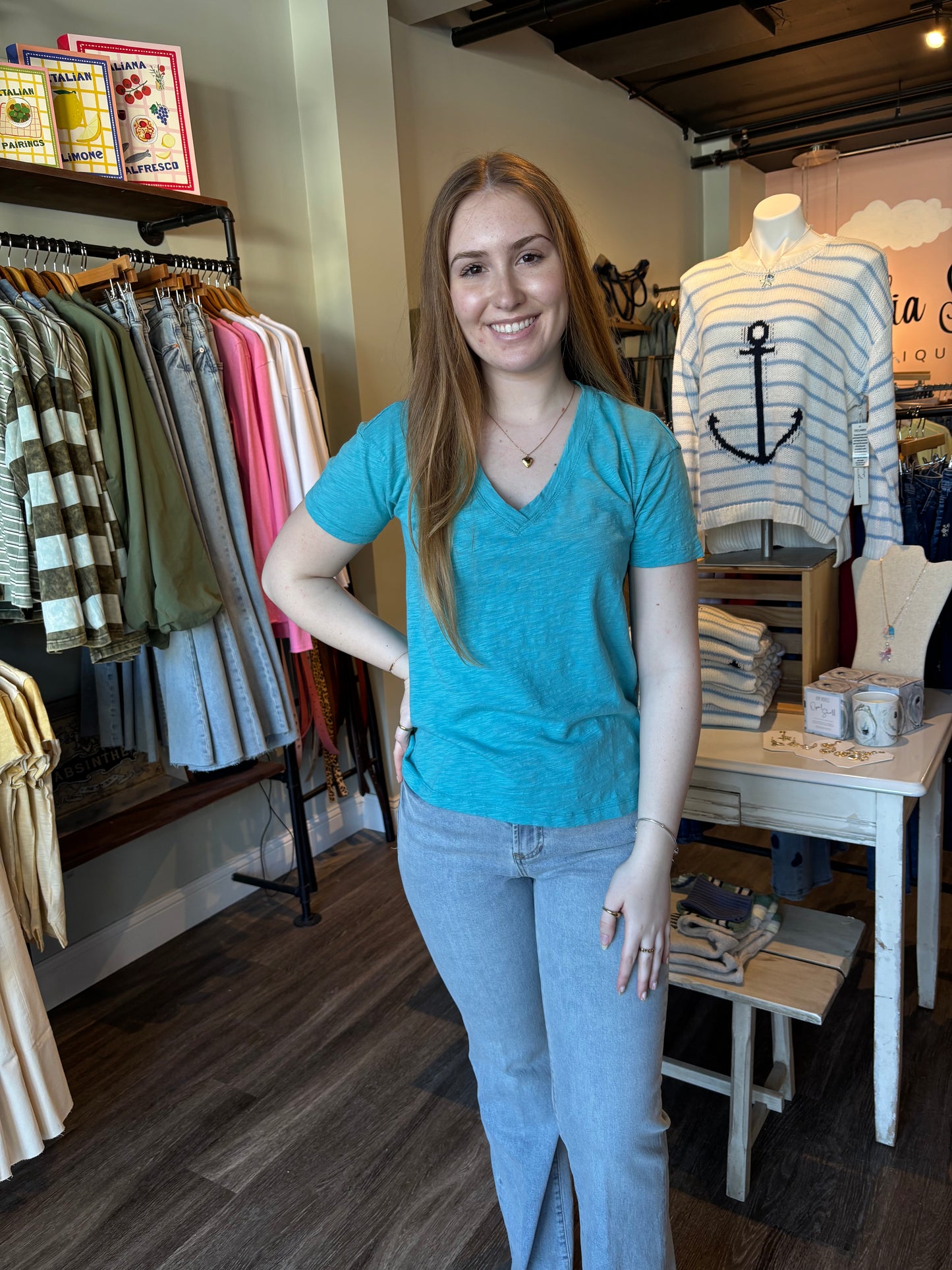 Mododoc Short Sleeve V- Neck