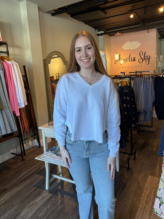 Mododoc V-Neck Seamed Sweatshirt