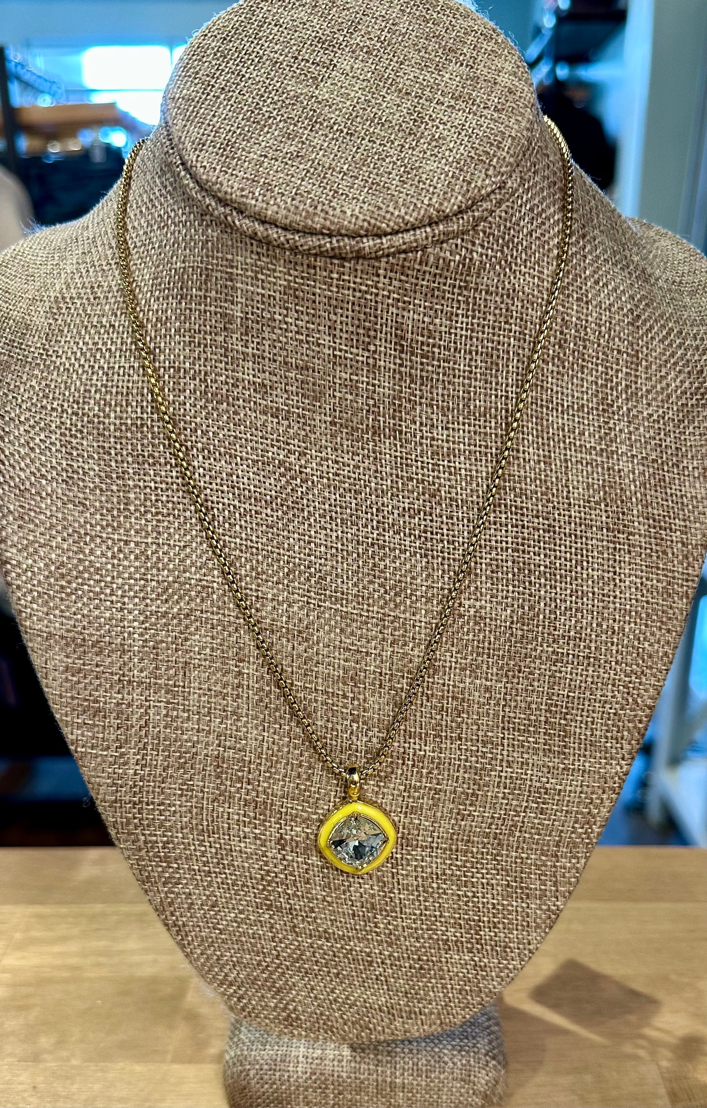 Tova Dakota Pendant Necklace