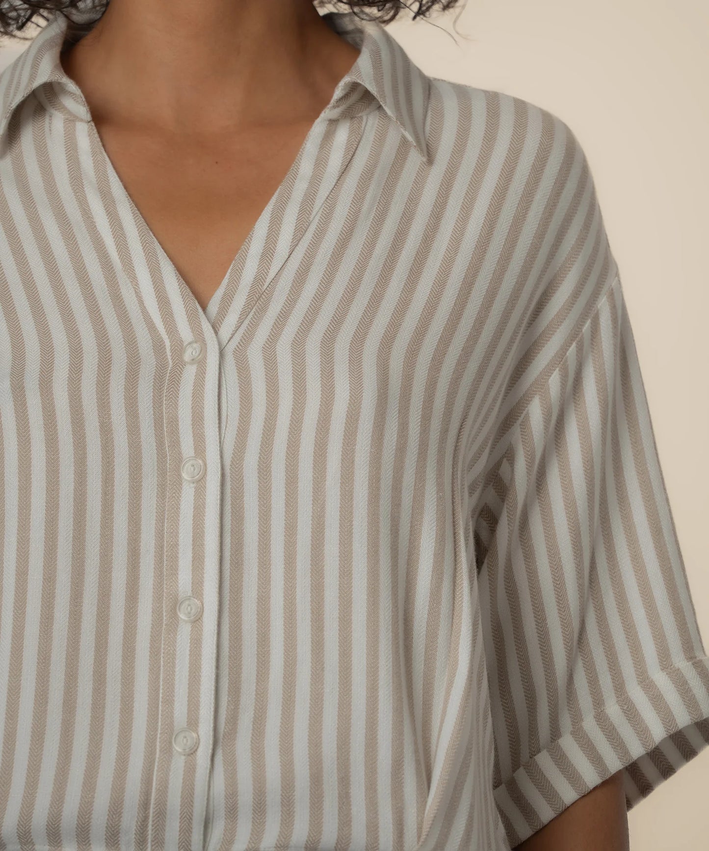 Kut from the Kloth Donna Rolled Sleeve Top