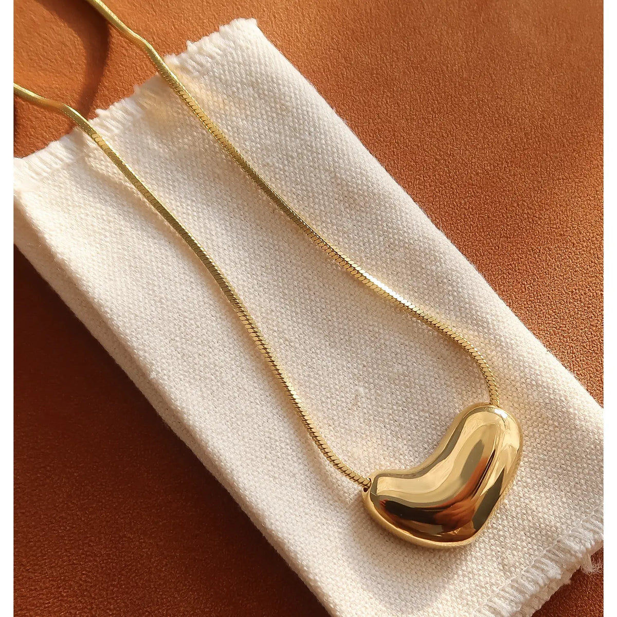 Lois Puffy Heart Necklace