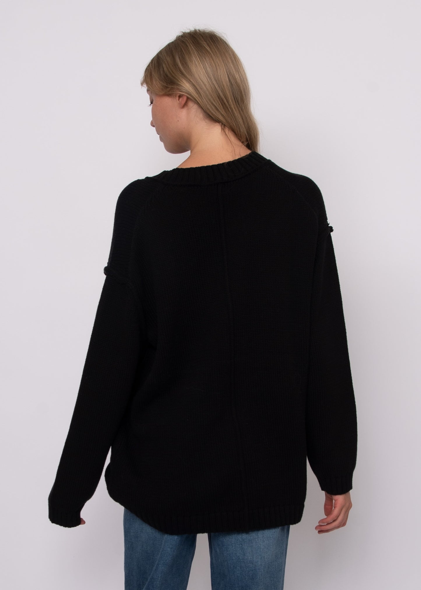 RD Style Isobel V- Neck Pullover