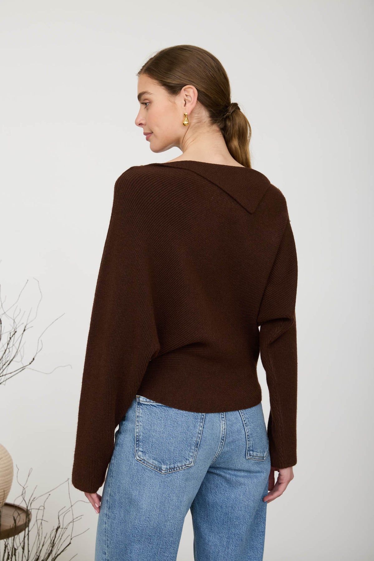 Zoe & Claire Ribbed Sweater with Gold Hardware